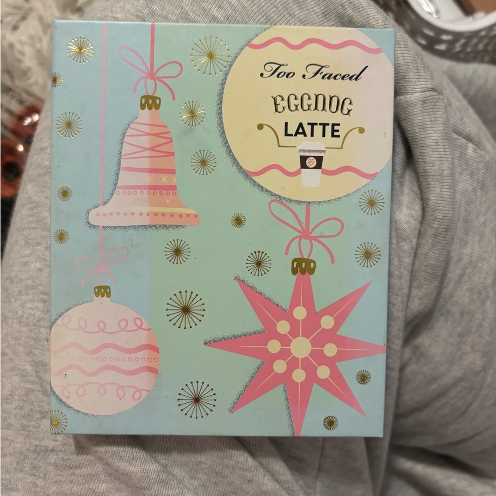 Too faced egg nog latte palette